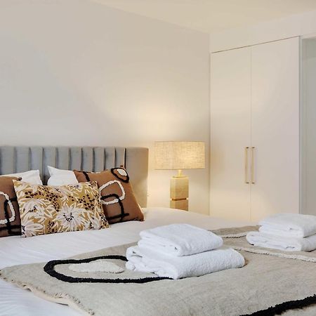 Elegant Apartment - 2Bd-6P - Avenue Montaigne Parijs Buitenkant foto