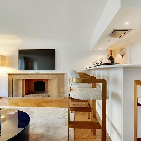 Elegant Apartment - 2Bd-6P - Avenue Montaigne Parijs Buitenkant foto