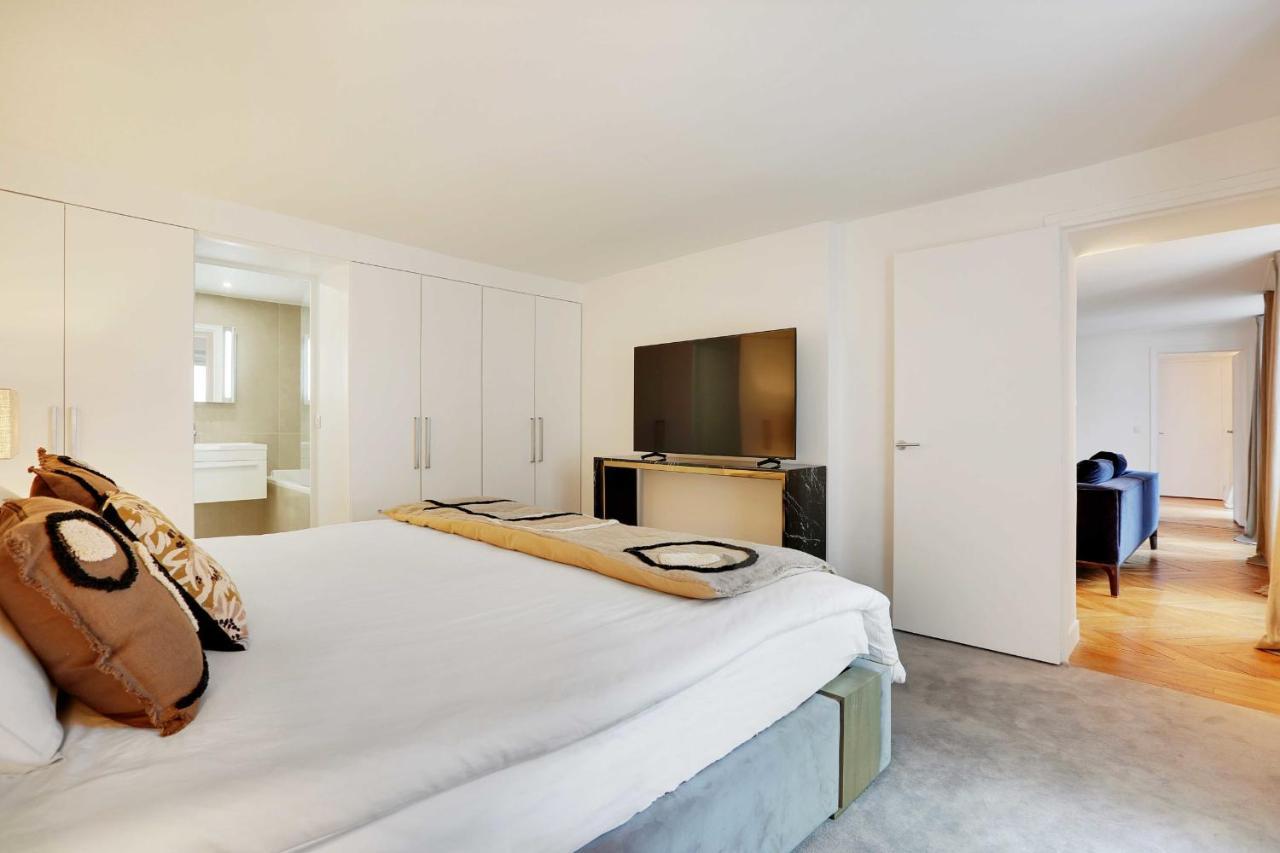 Elegant Apartment - 2Bd-6P - Avenue Montaigne Parijs Buitenkant foto